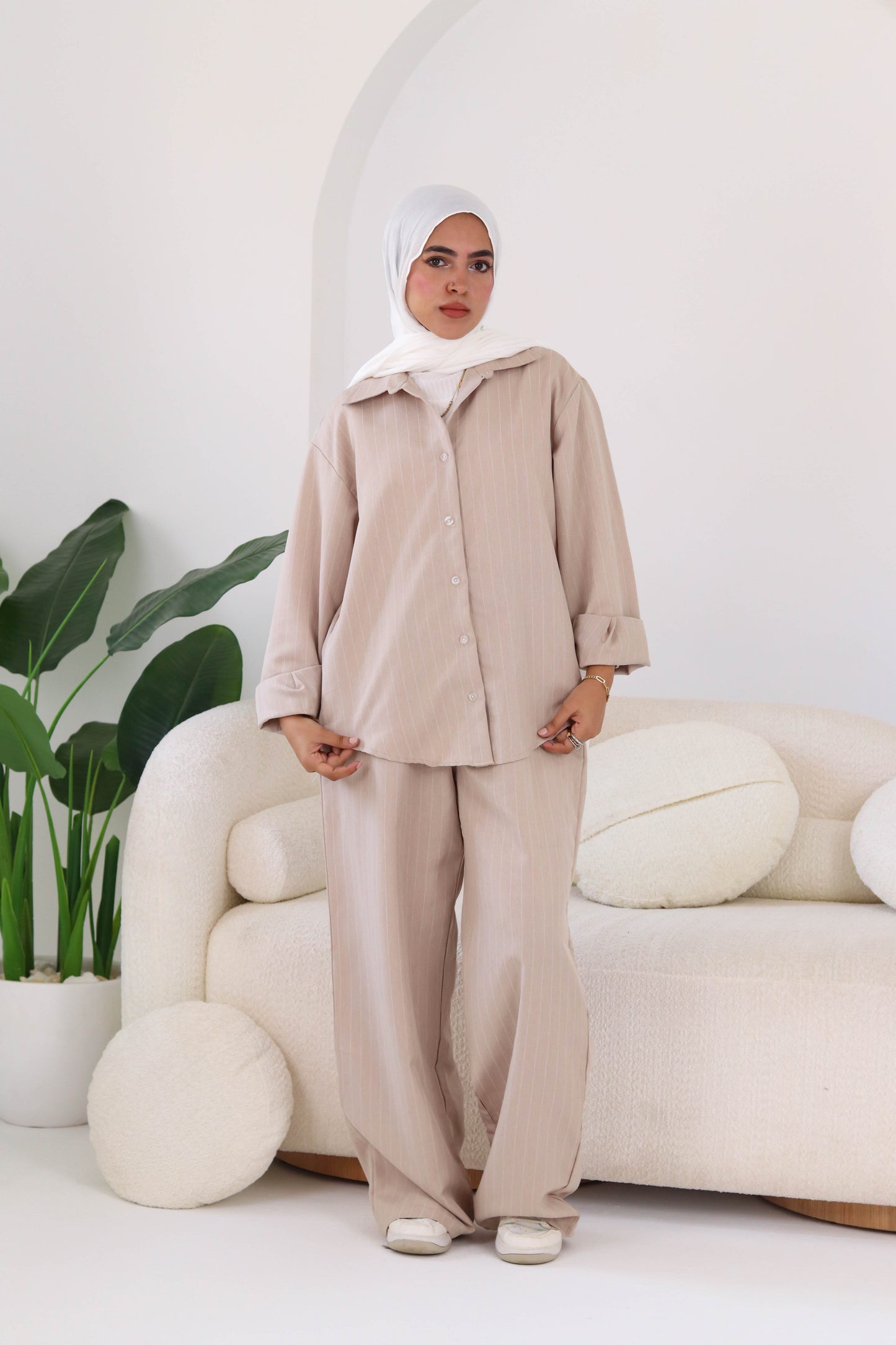 Cafe Thin Stripped Linen Wear