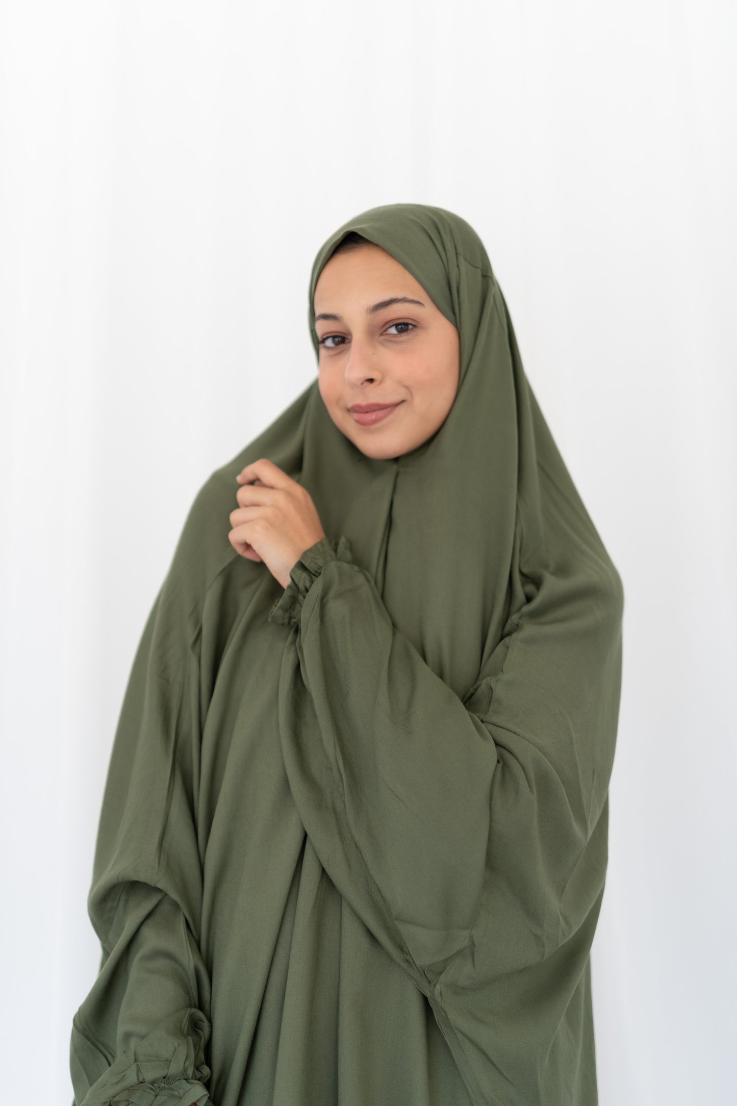 Sleeved Olive Prayer Wear