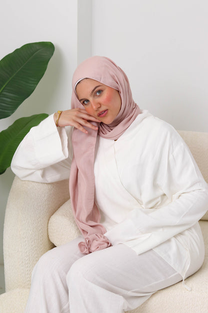 Cream Ribboned Linen Set