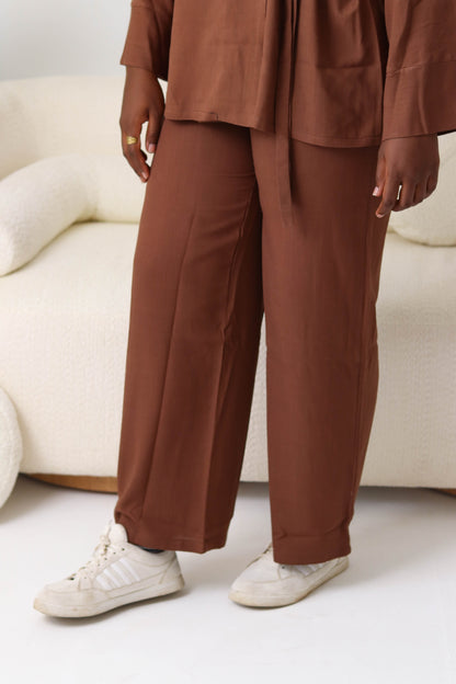 Chocolate Ribboned Linen Set