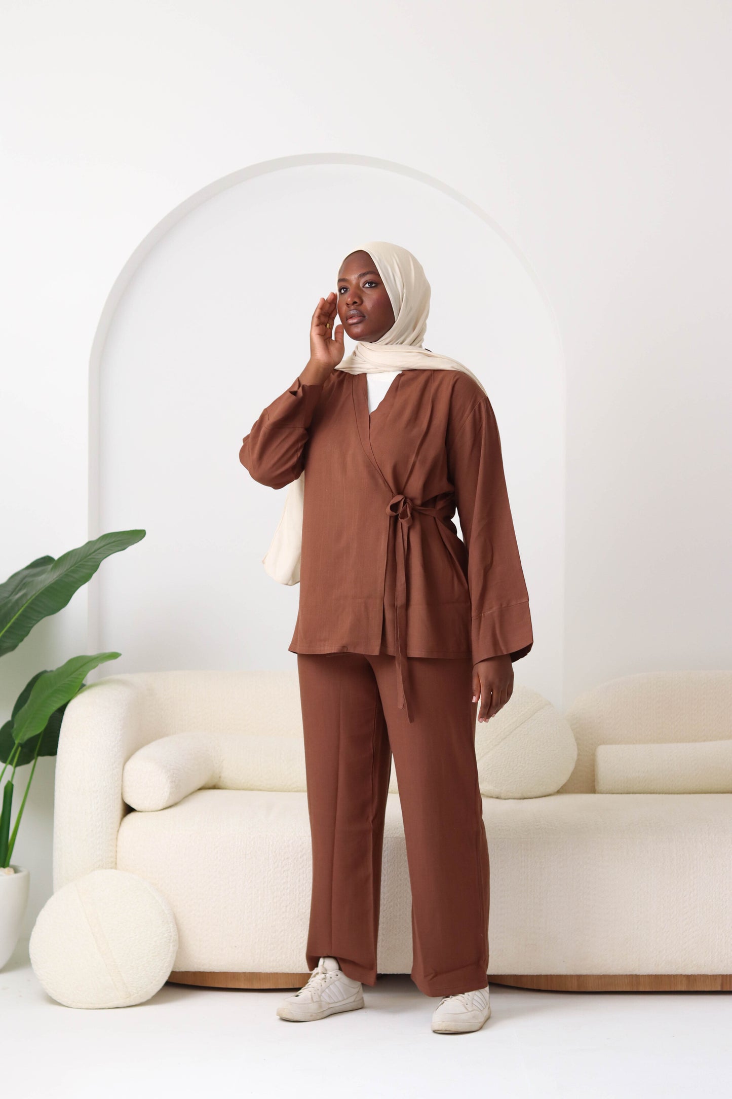 Chocolate Ribboned Linen Set