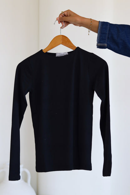 Sleeved Black Basic