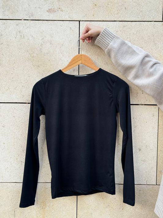 Sleeved Black Basic